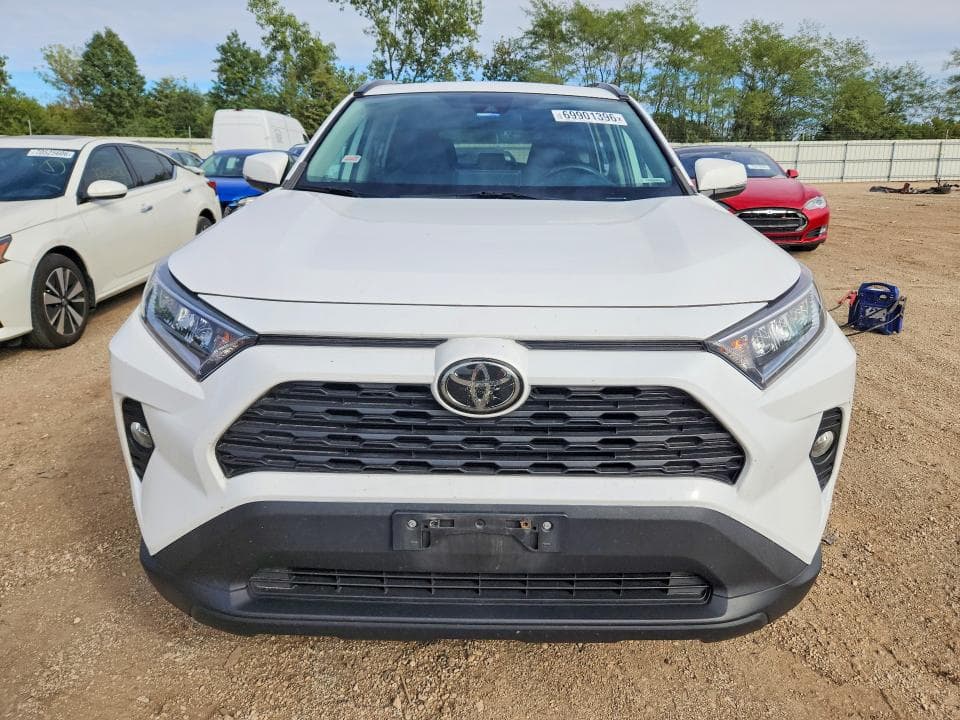 2019 TOYOTA RAV4 XLE 5