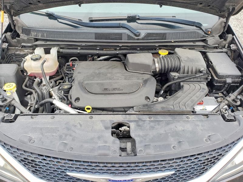 2019 CHRYSLER PACIFICA TOURING PLUS 12