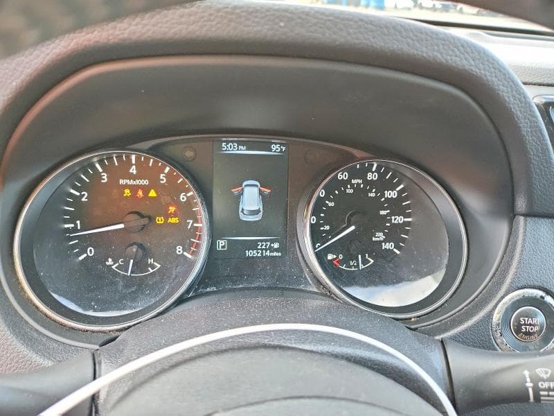 2017 NISSAN ROGUE SV 9