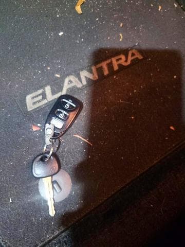 2019 HYUNDAI ELANTRA SEL 10