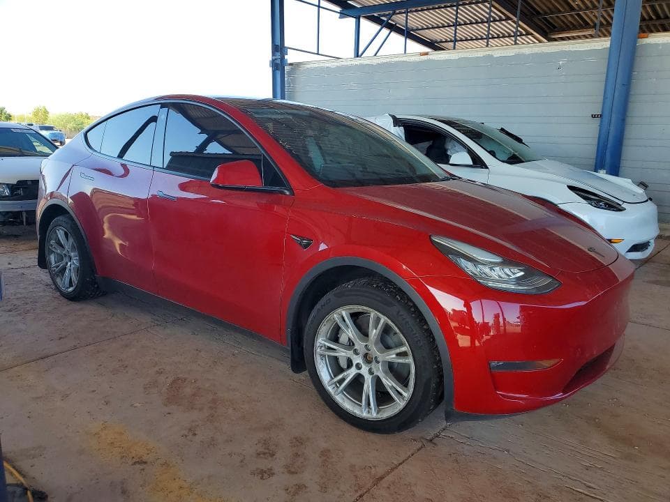 2023 TESLA MODEL Y 4