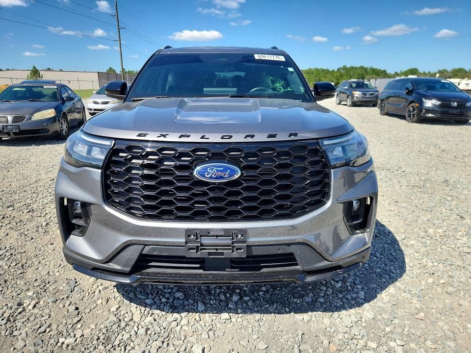 2025 FORD EXPLORER ST-LINE 5