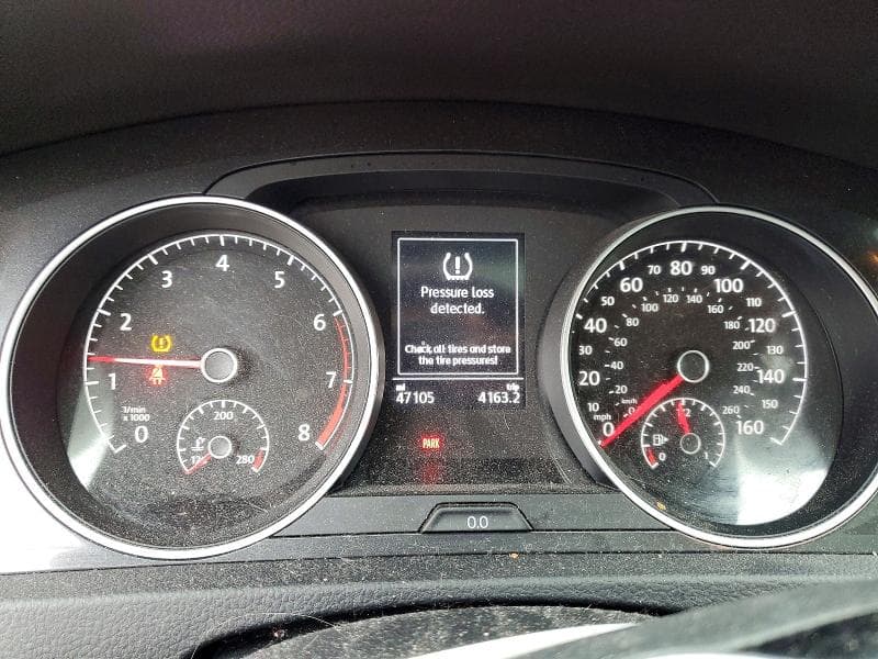 2018 VOLKSWAGEN GOLF S 9