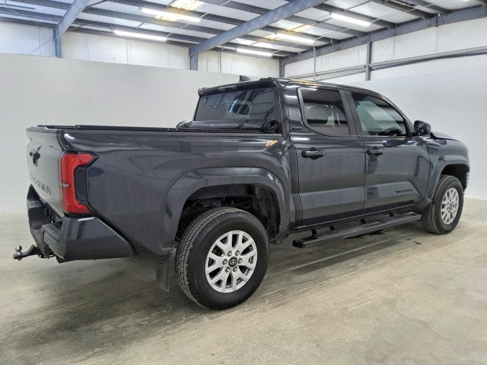 2024 TOYOTA TACOMA SR5 3