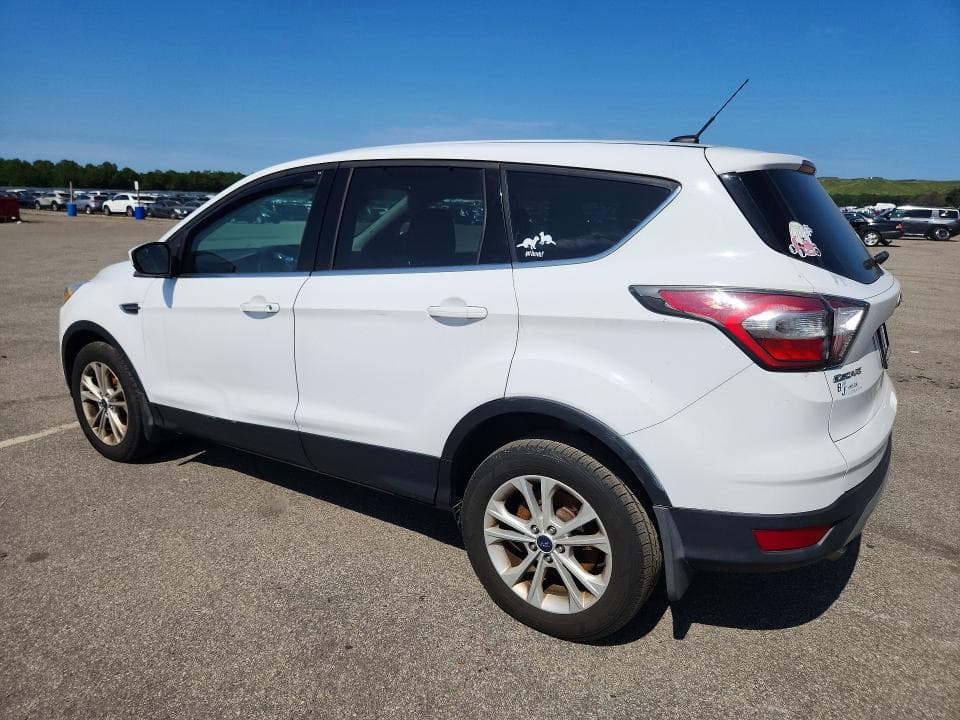 2017 FORD ESCAPE SE 2