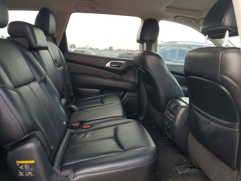 2017 NISSAN PATHFINDER PLATINUM 11