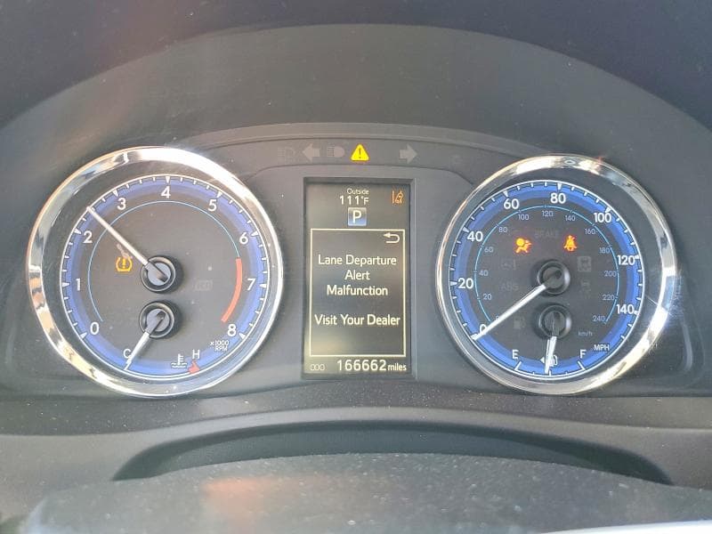 2018 TOYOTA COROLLA SE 9