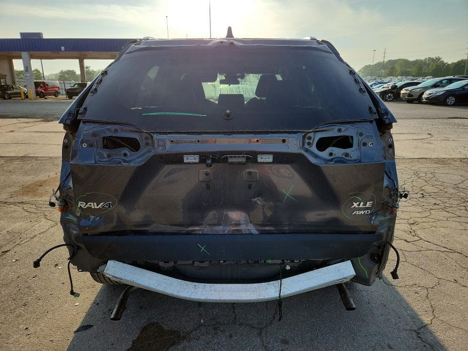 2023 TOYOTA RAV4 XLE PREMIUM 6