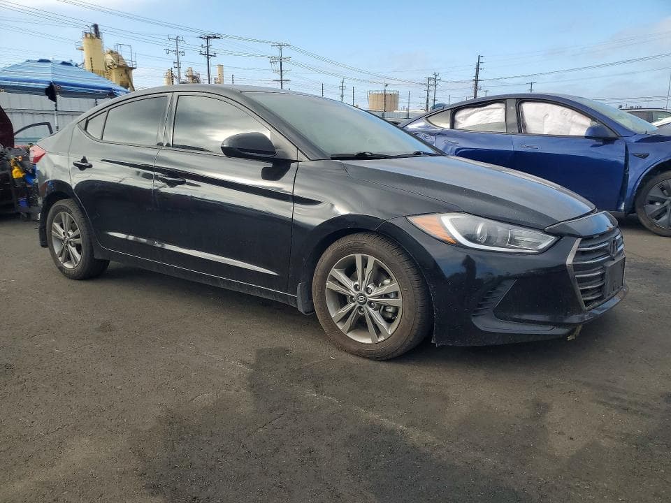 2018 HYUNDAI ELANTRA SEL 4
