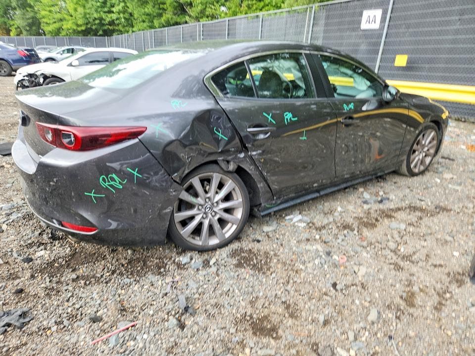 2022 MAZDA 3 SELECT 3