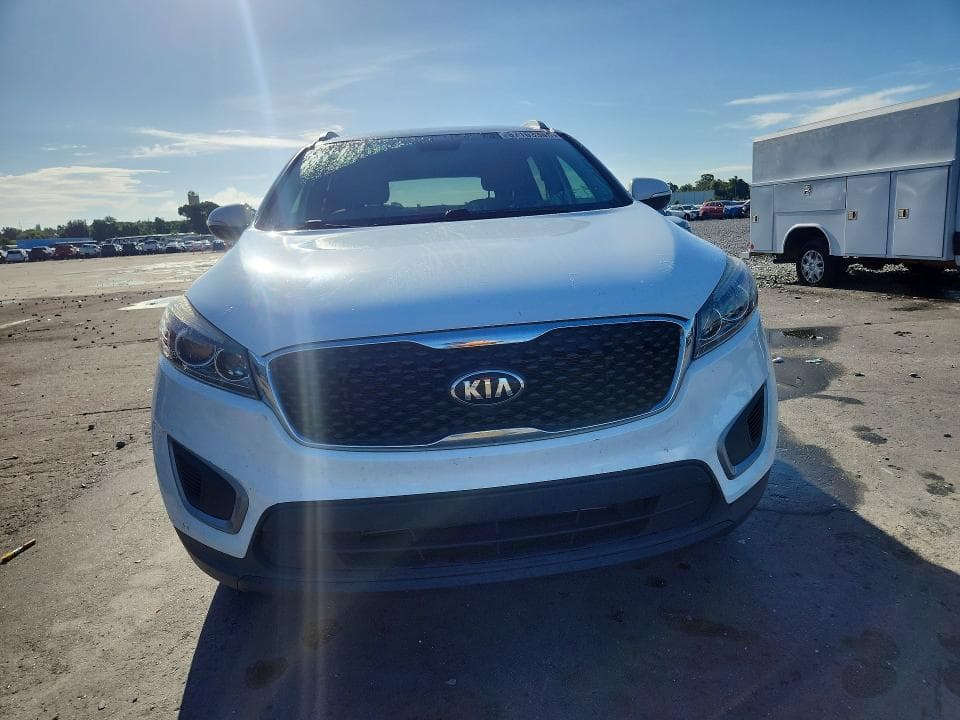 2017 KIA SORENTO LX 5