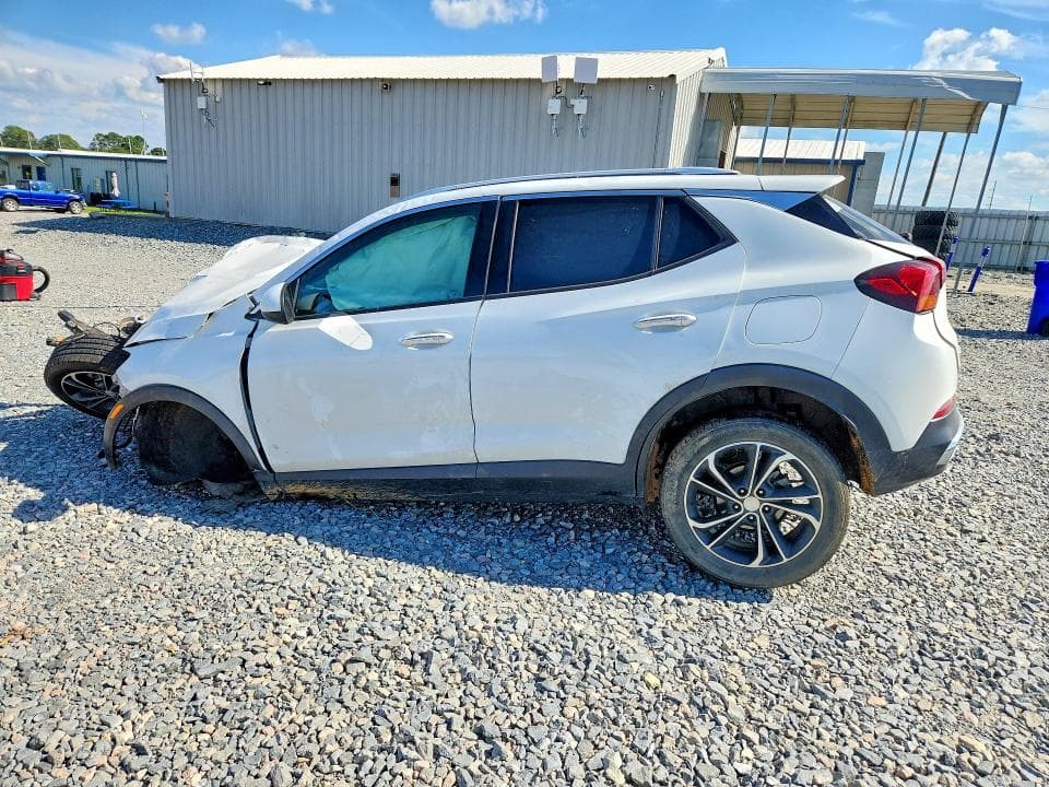 2022 BUICK ENCORE GX ESSENCE 2