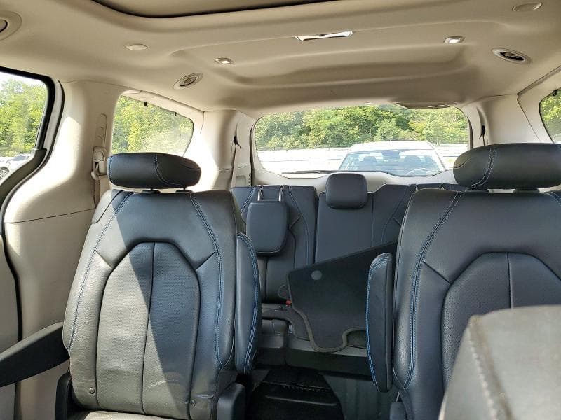 2021 CHRYSLER PACIFICA TOURING L 10