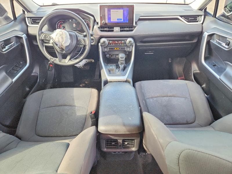2023 TOYOTA RAV4 XLE 8