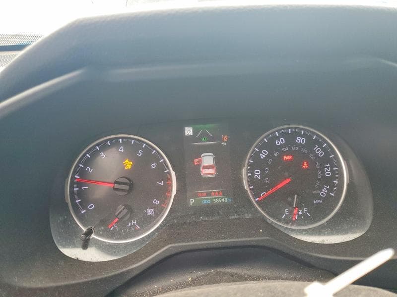 2022 TOYOTA RAV4 LE 9
