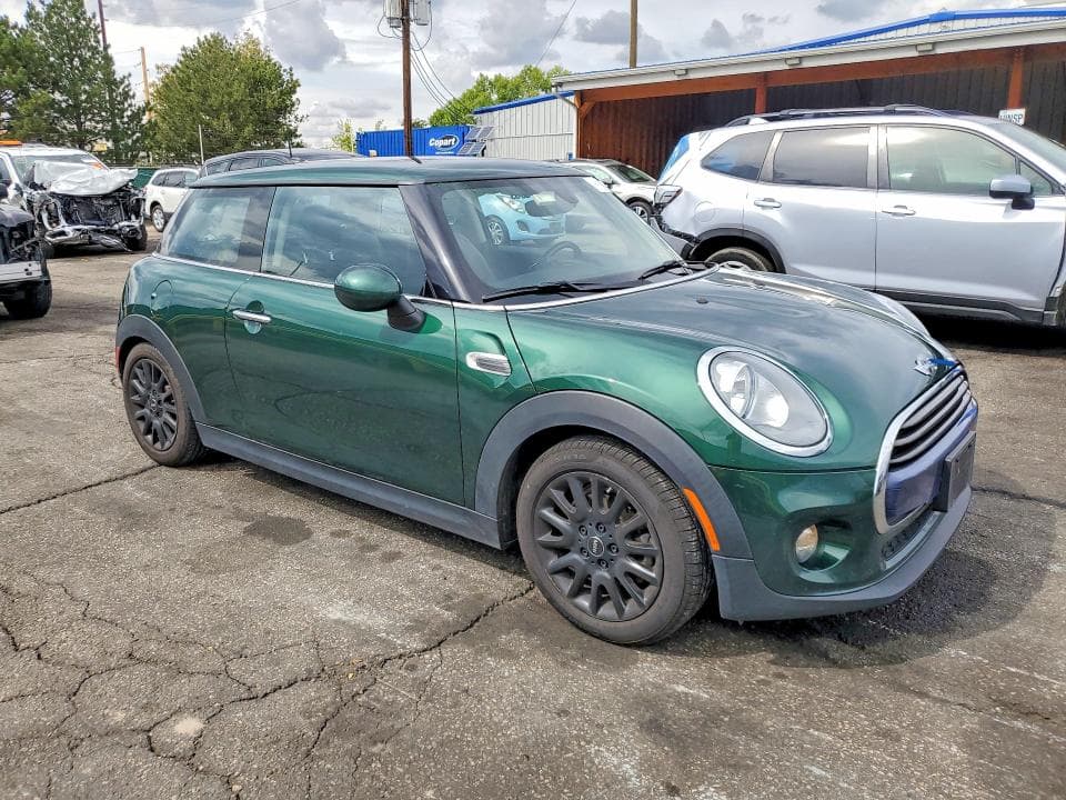 2018 MINI COOPER 4