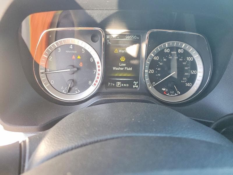 2017 NISSAN TITAN PRO-4X 9