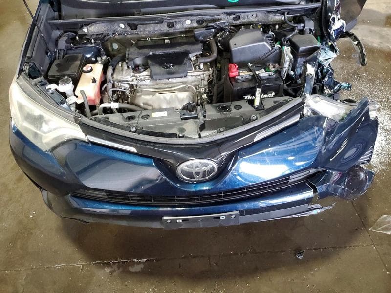 2018 TOYOTA RAV4 LE 11