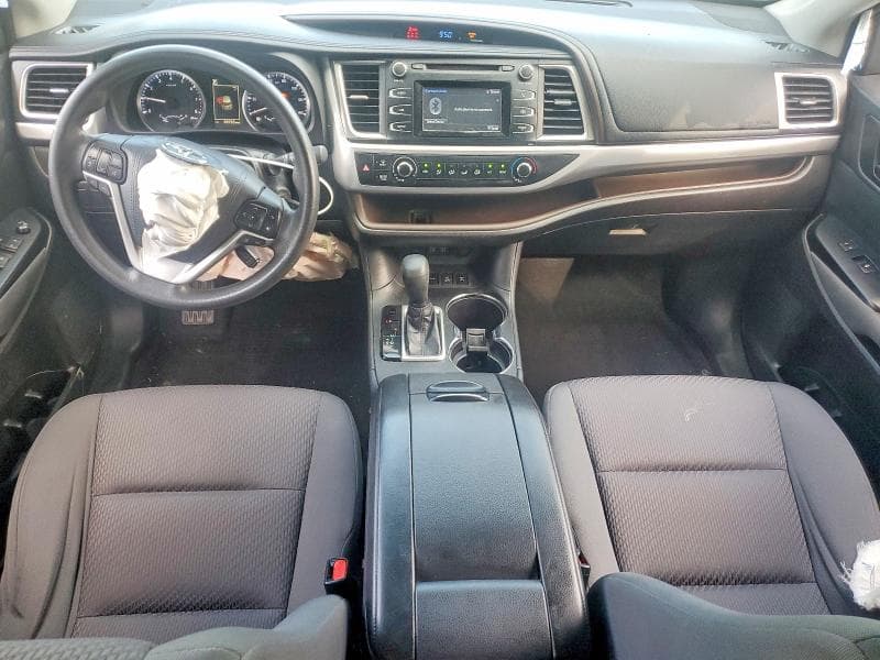 2018 TOYOTA HIGHLANDER LE 8
