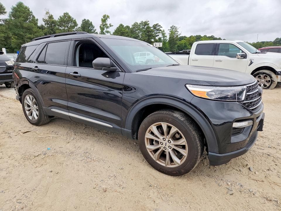 2023 FORD EXPLORER XLT 4