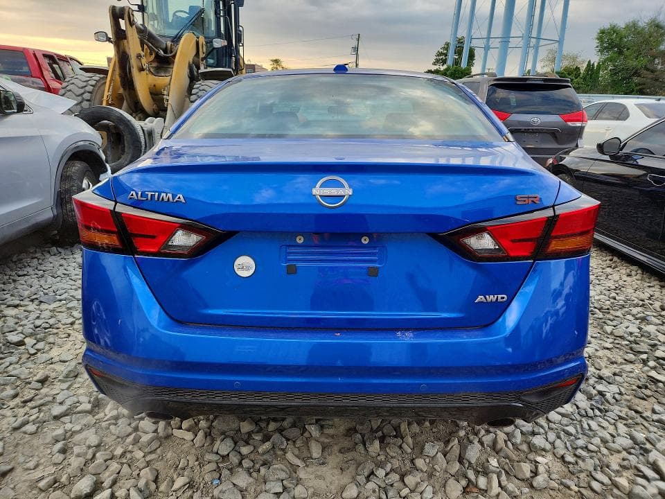 2025 NISSAN ALTIMA SR 6