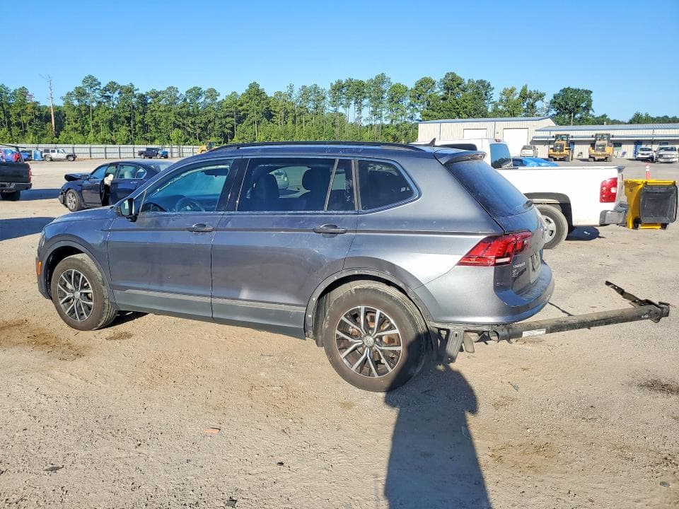 2021 VOLKSWAGEN TIGUAN SE 2