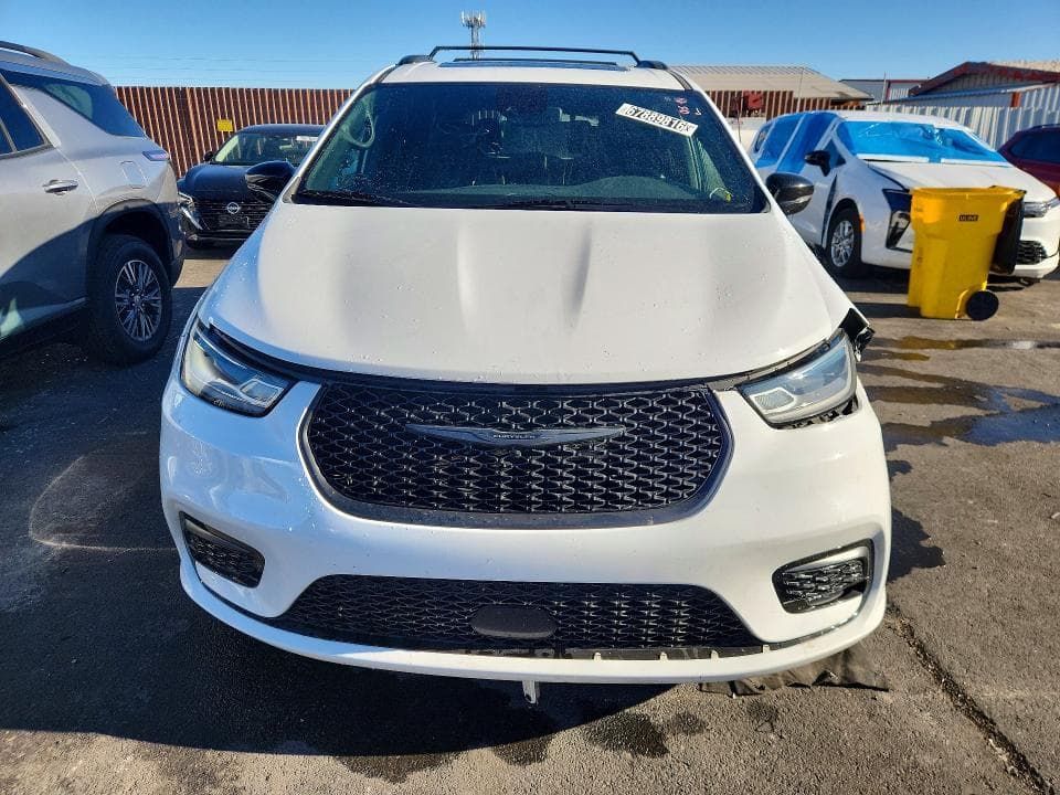 2025 CHRYSLER PACIFICA LIMITED 5