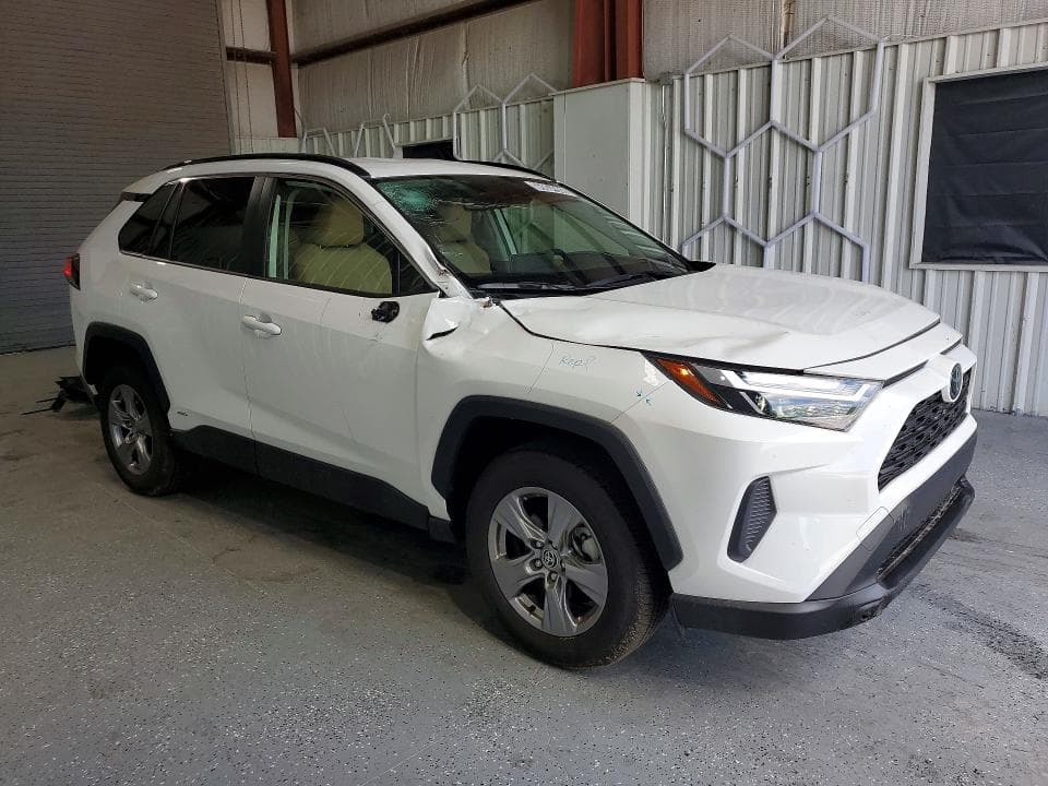 2025 TOYOTA RAV4 LE 4