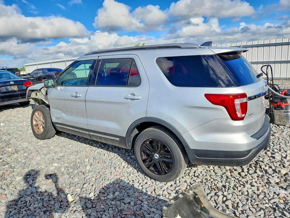 2019 FORD EXPLORER XLT 2