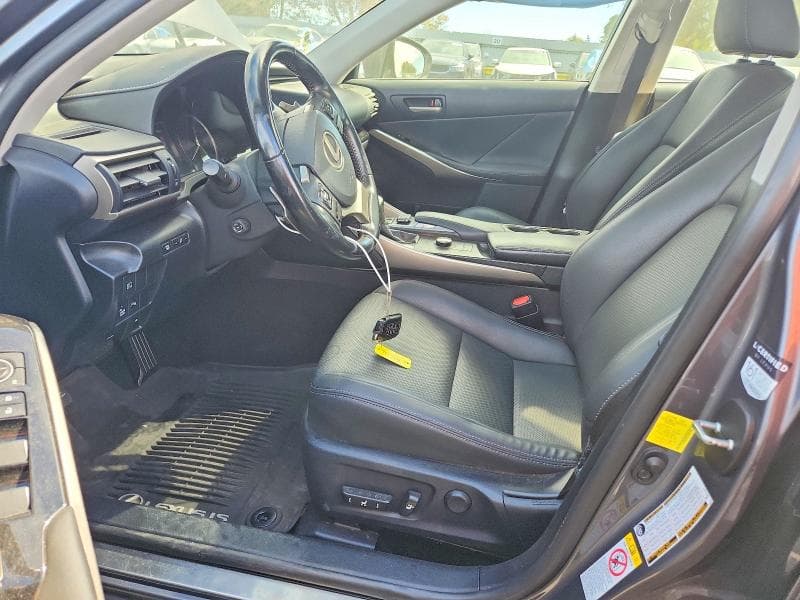2018 LEXUS IS 300 7