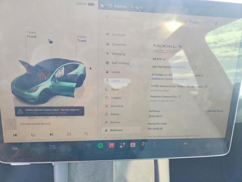 2023 TESLA MODEL Y 9