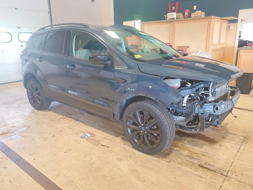 2019 FORD ESCAPE SE 4