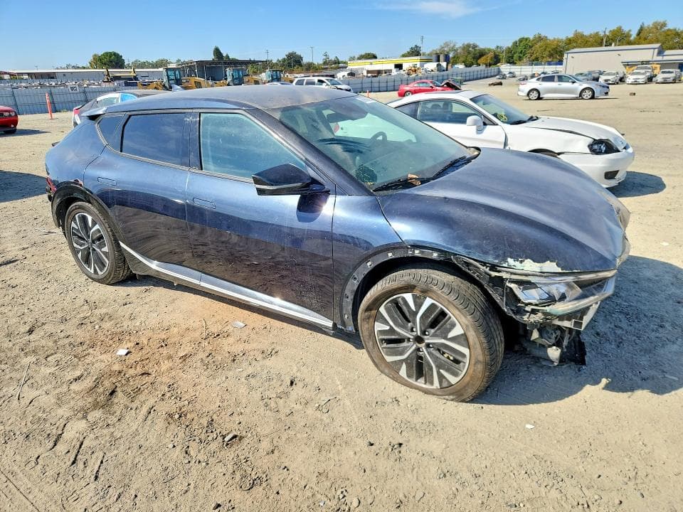 2023 KIA EV6 WIND 4