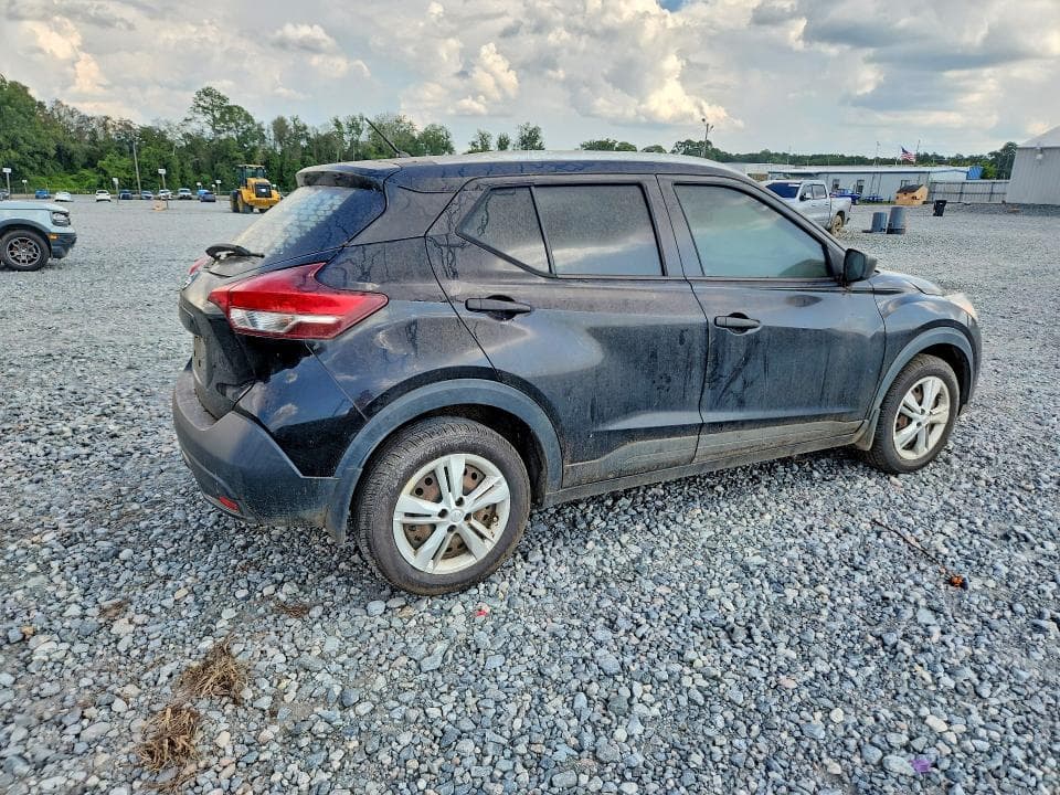 2019 NISSAN KICKS S 3