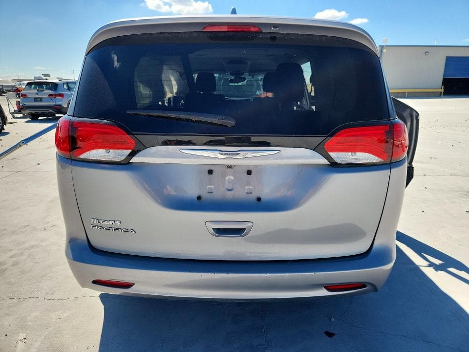 2017 CHRYSLER PACIFICA LX 6