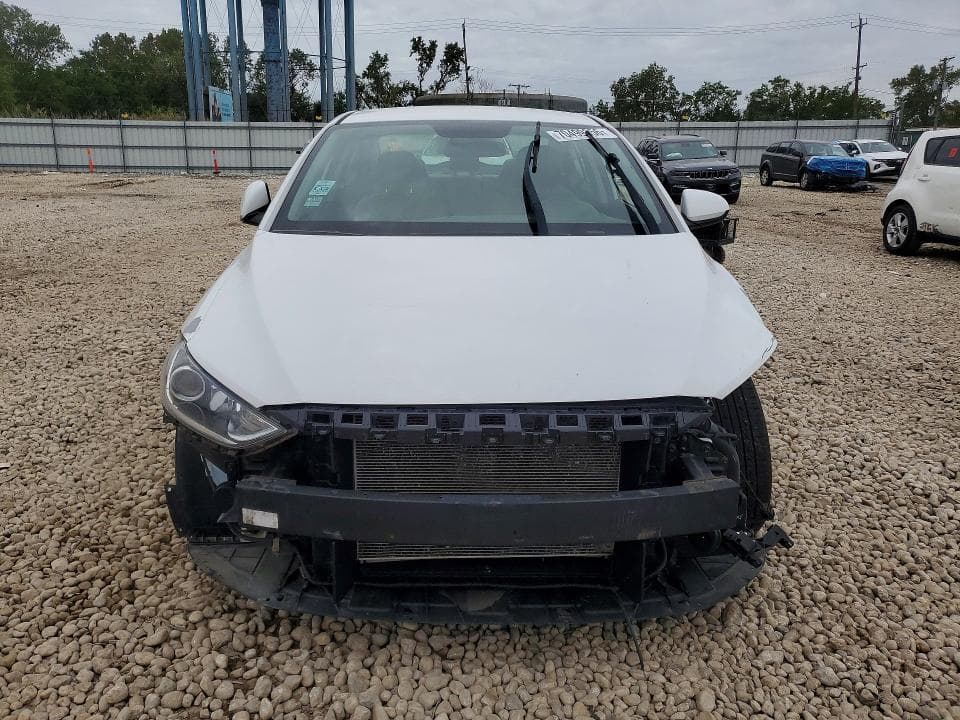 2017 HYUNDAI ELANTRA SE 5