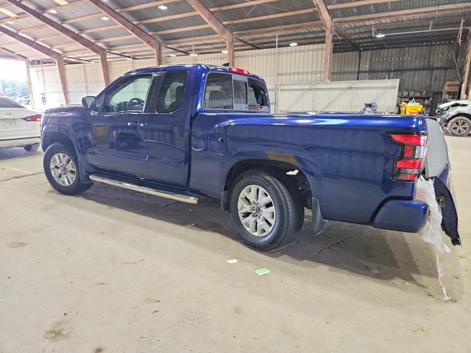 2022 NISSAN FRONTIER SV 2