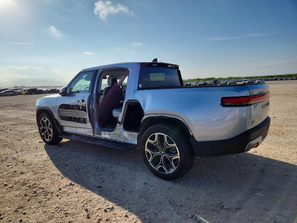 2025 RIVIAN R1T ADVENTURE 2