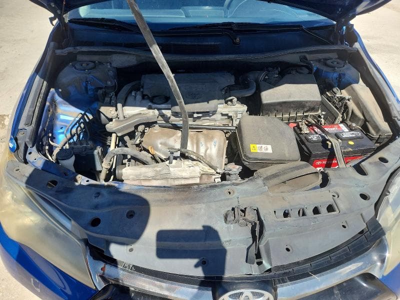 2017 TOYOTA CAMRY SE 11