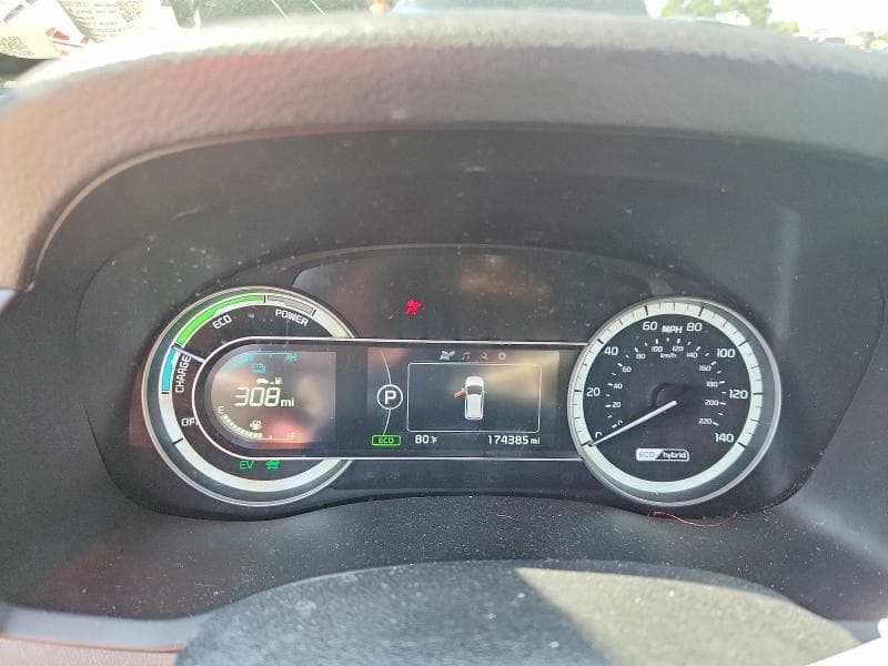2018 KIA NIRO LX 9