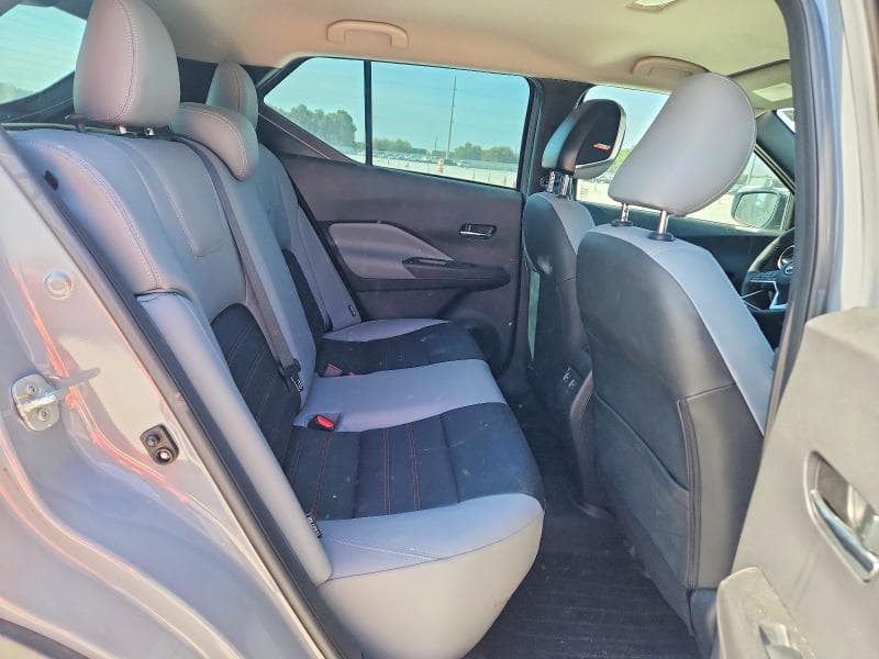 2023 NISSAN KICKS SR 10