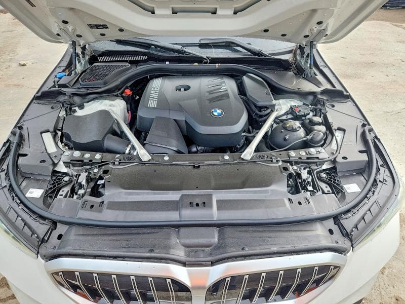 2026 BMW 530 XI 11