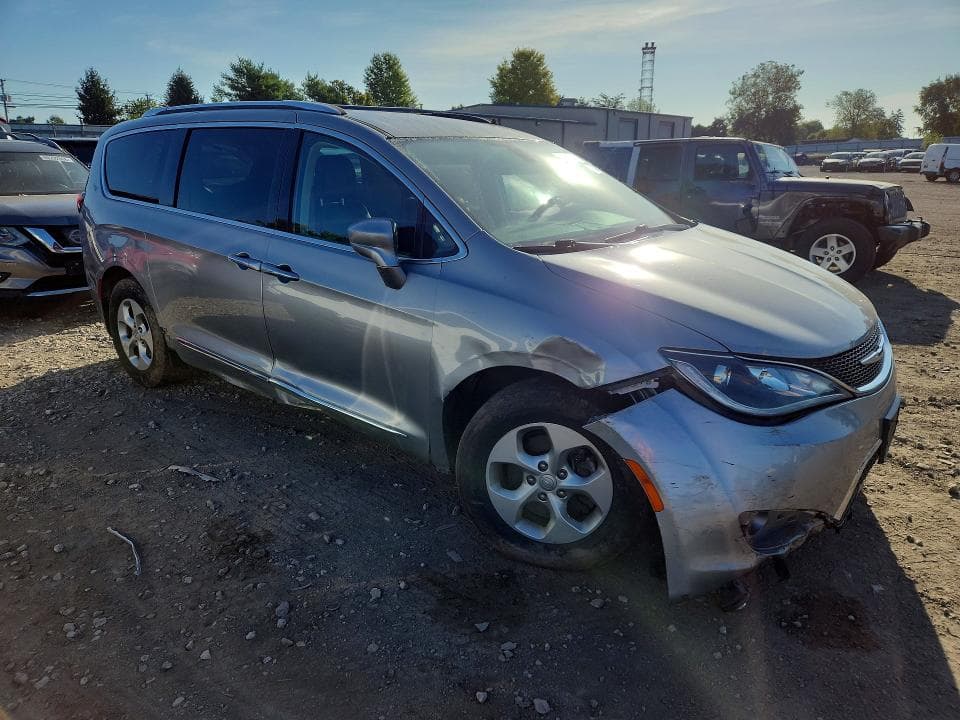 2017 CHRYSLER PACIFICA TOURING L PLUS 4