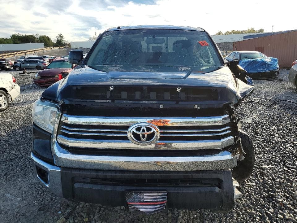 2017 TOYOTA TUNDRA SR5 5