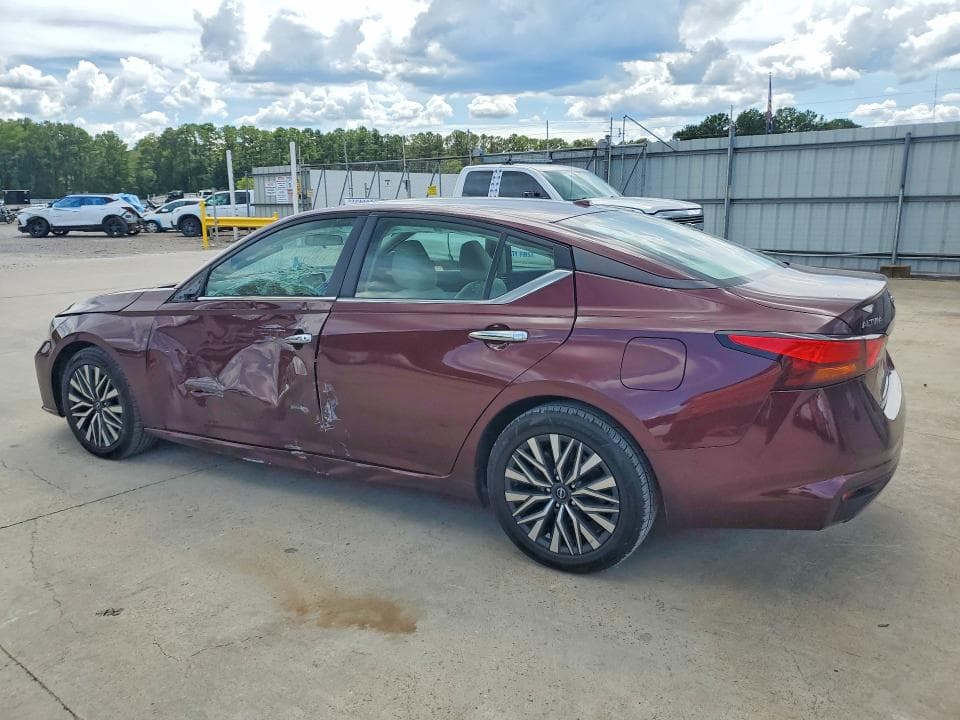 2025 NISSAN ALTIMA SV 2
