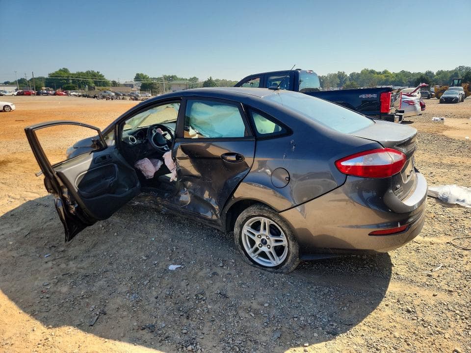 2018 FORD FIESTA SE 2