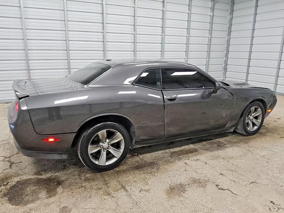 2019 DODGE CHALLENGER SXT 3
