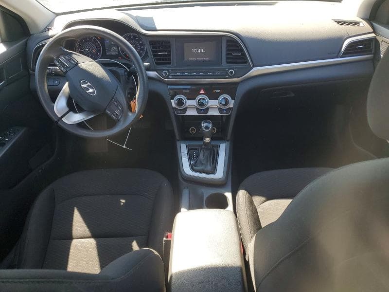 2019 HYUNDAI ELANTRA SE 8