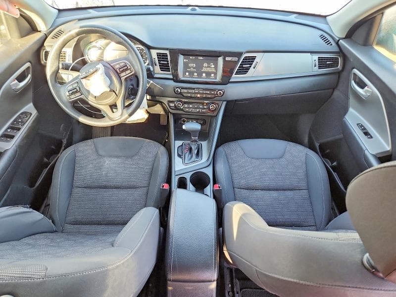 2017 KIA NIRO FE 8