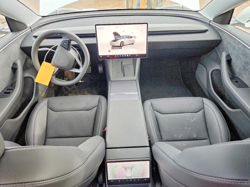 2026 TESLA MODEL 3 8